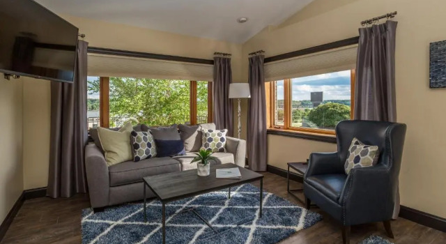 Люкс Deluxe River View Lodge