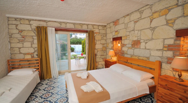 Трёхместный номер Deluxe с балконом Cesme Elysium Hotel