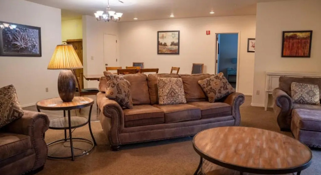 Семейный люкс с 2 комнатами Blue Elk Inn