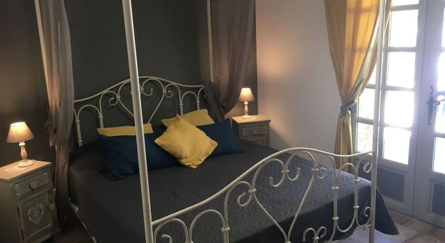 Le Mas de la Pinède, Prenota Hotel Hotel a Alvernia con parcheggio, Parcheggio