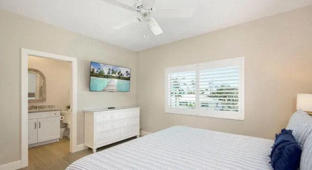 Holiday Everyday, Забронировать Дом для отпуска Отели Fort Myers Area с парковкой, Парковка