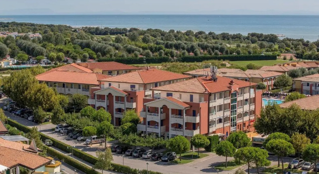 Апартаменты с балконом Villaggio Ai Pini Lido Altanea
