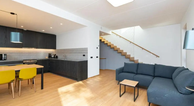 Апартаменты Self-check-in 3 bedroom apartment with sauna and balconies