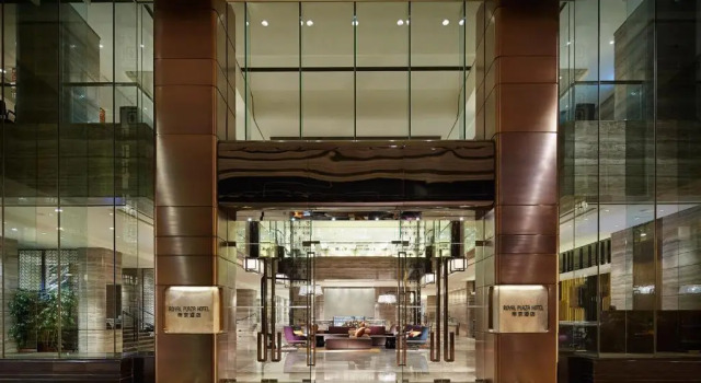 Royal Plaza Hotel