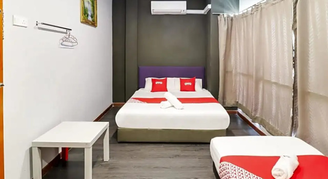 Семейный люкс OYO 89381 Moonnight Hotel