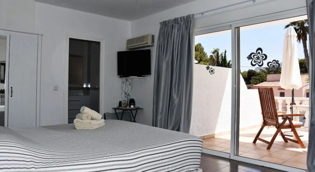 B&B Casa Sardonyx, Забронировать Отель Отели Кальпе с бассейном, Бассейн