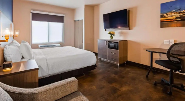 Номер Standard с красивым видом из окна The Forge Hotel BW Signature Collection
