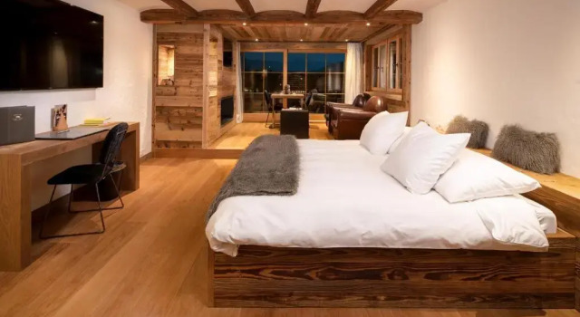 Junior suite Hostellerie du Pas de lOurs "Relais et Châteaux"
