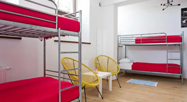 Кровать в общем номере Hostel Starówka
