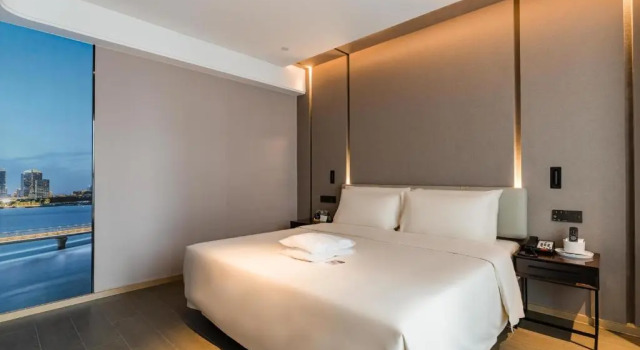 Двухместный номер Deluxe с видом на город Atour Hotel Suzhou North High-Speed Railway Station