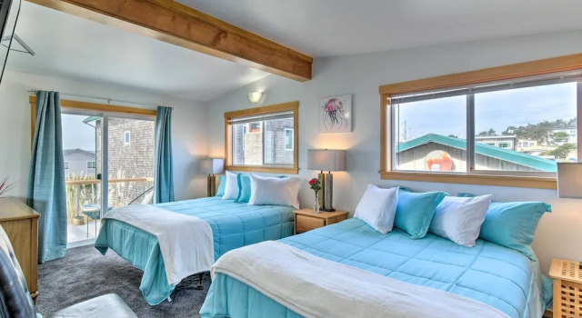 Coastal Retreat: Deck, Ocean Views + Walk to Beach, Book Feriehus Moclips Washington (state)