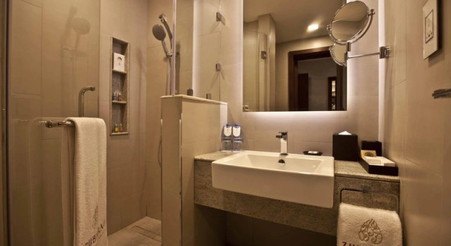 Classique simple chambre avec balcon Zubarah Hotel