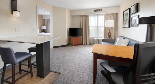 Люкс Residence Inn by Marriott Rogers