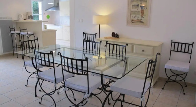 ESTIVEL - Les Villas Royal Green, Book Hotel Hotels & Accommodations in Pont-de-Larn, Hotel