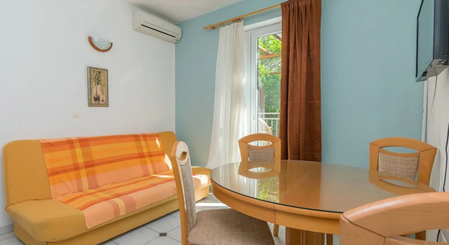 Apartments Mate, Rezerwuj Apartament Hotele w Split-Dalmatia County z parkingiem, Parking