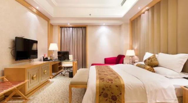 Suite Baohui Hotel