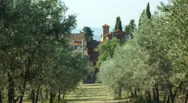 I 3 Cipressi, Prenota Hotel Chiassa Superiore Toscana