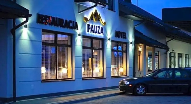 Hotel Pauza, Забронировать Отель Отели Люблинского воеводства с парковкой, Парковка