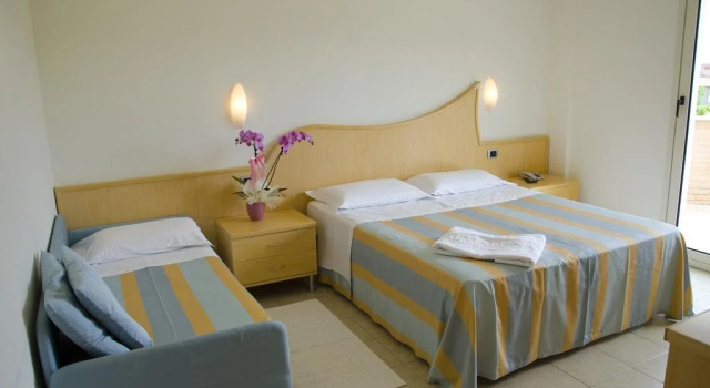 Almaluna Hotel  Resort