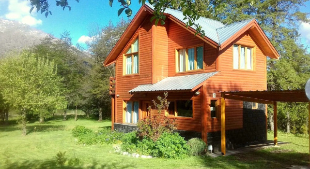 Семейный номер Standard с 2 комнатами с балконом и с видом на горы Cabañas El Refugio de Puelo
