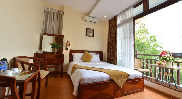 Hanoi Silver Moon Lakeview Hotel