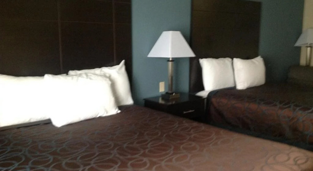 La Plaza Inn and Suites - Freer TX, Buchen Sie Hotel Freer Texas
