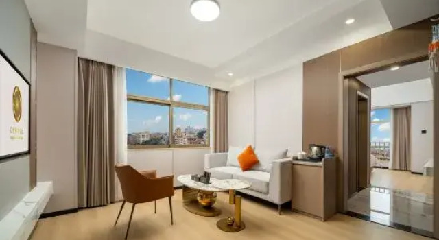 Люкс Business Holiday Inn Huili (Foshan Huili Plaza)