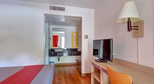 Номер Deluxe Super 8 by Wyndham Santa Rosa North