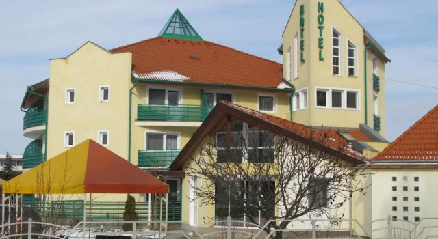 Aqua Therm Hotel