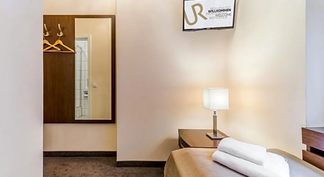 Номер Economy Upper Room Hotel Kurfürstendamm
