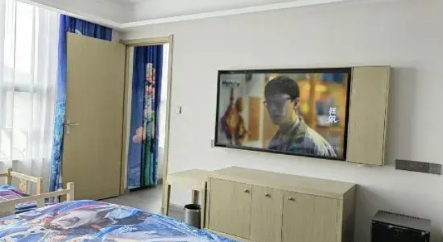 Люкс Xianning Hot Spring Valley Resort