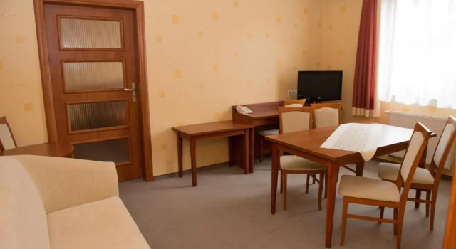 Апартаменты Deluxe Hotel i Restauracja Borowianka