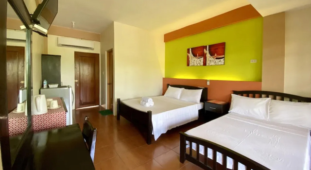 Трёхместный номер Standard с балконом Panglao Island Franzen Residences
