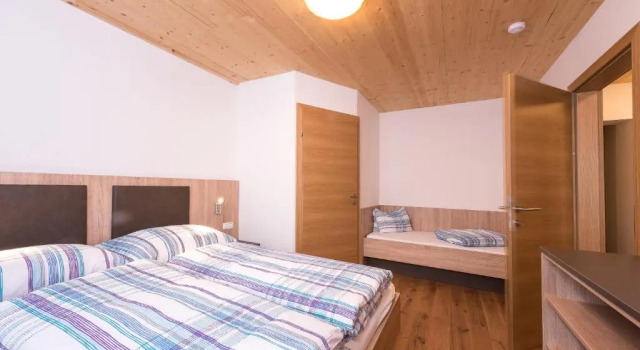 Апартаменты с 2 комнатами с балконом и с видом на сад Appartements Sulzer by we rent, SUMMERCARD INCLUDED