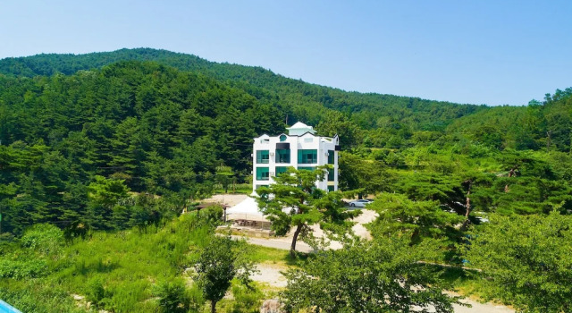 Seorak Pension, Boek Pension Hotels in Gangwon-Do met parkeren, Parkeren