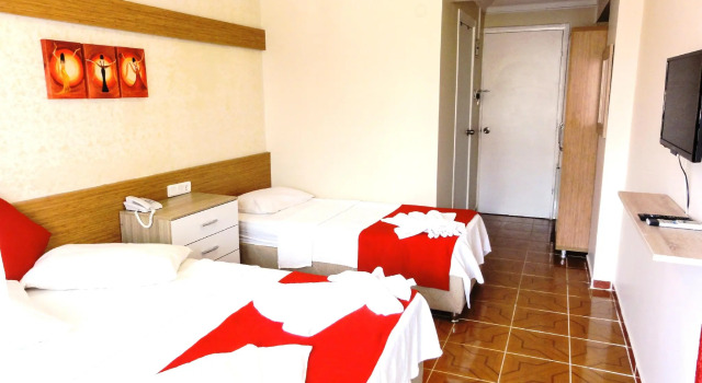 Standardní Třílůžkový pokoj Altinersan Hotel