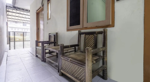 OYO 2381 Nabila Residence Syariah, Rezervovat Hotel Parompong West Java