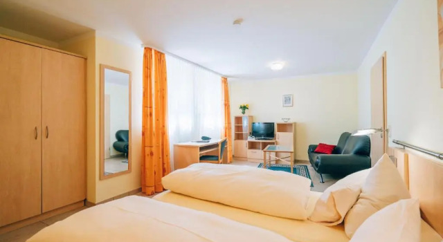 Трёхместный номер Economy Hotel Abenstal