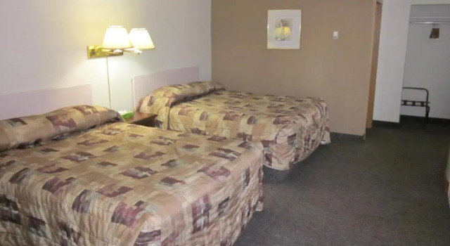 Четырёхместный номер Standard Chinook Motel
