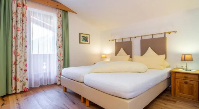 Двухместный номер Deluxe с балконом Hotel Sonnhof