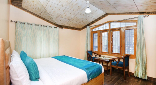 OYO 10863 Home Nature Walk 2BHK