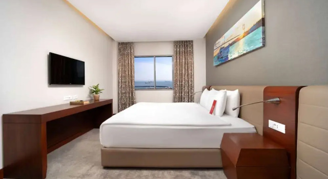 Двухместный Suite с видом на город Ramada Plaza by Wyndham Istanbul Atakoy