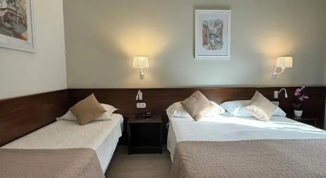 Трёхместный номер Standard Hotel Central Wellness