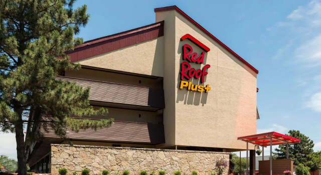 Четырёхместный номер Standard Red Roof Inn PLUS+ St. Louis - Forest Park / Hampton Ave