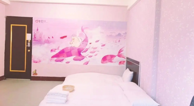 Четырёхместный номер Comfort с балконом Fengjia Love I Hostel