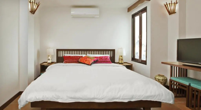 Номер Standard Green Tiger House