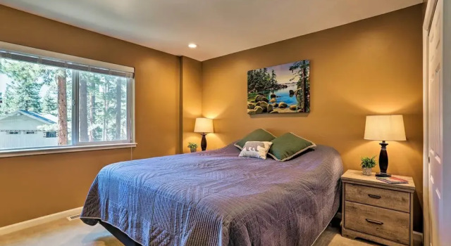 Апартаменты 1 Mi to Skiing & Beaches: Incline Village Home