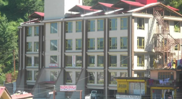 The Grand Madhushala Shimla, Забронировать Отель Отели штата Химачал-Прадеш с завтраком, Завтраки