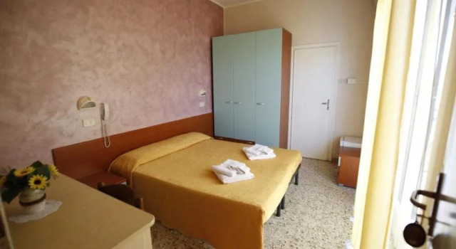 Hotel Windsor, Prenota Hotel Miramare Rimini