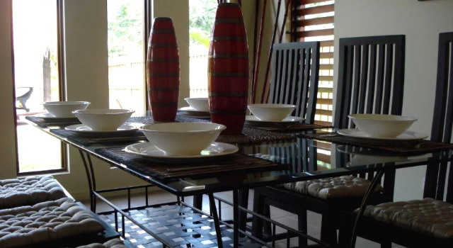 Belle Escapes - Latania Villa Palm Cove, Book Villa Palm Cove Cairns Beaches